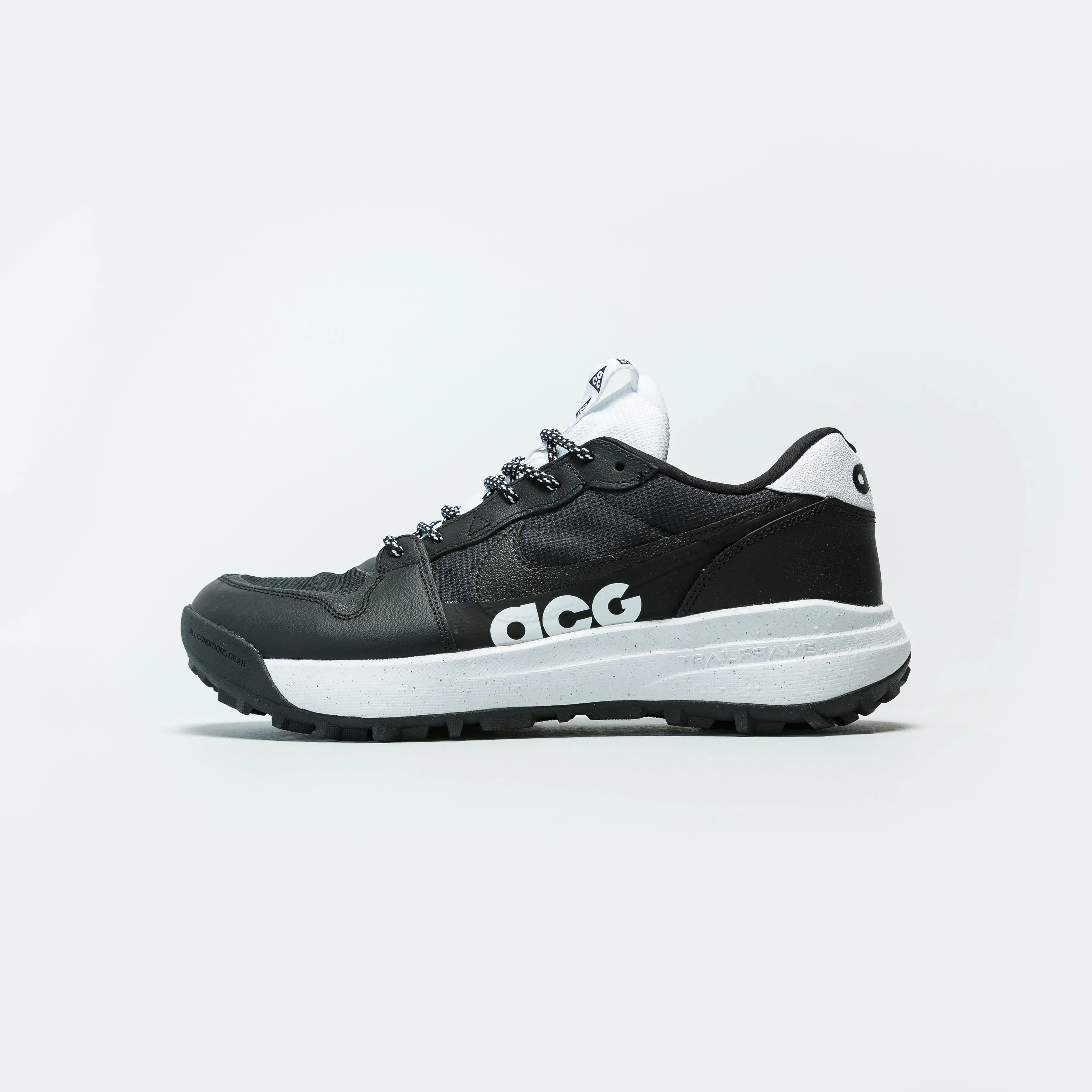 ACG Lowcate - Black/White/Black