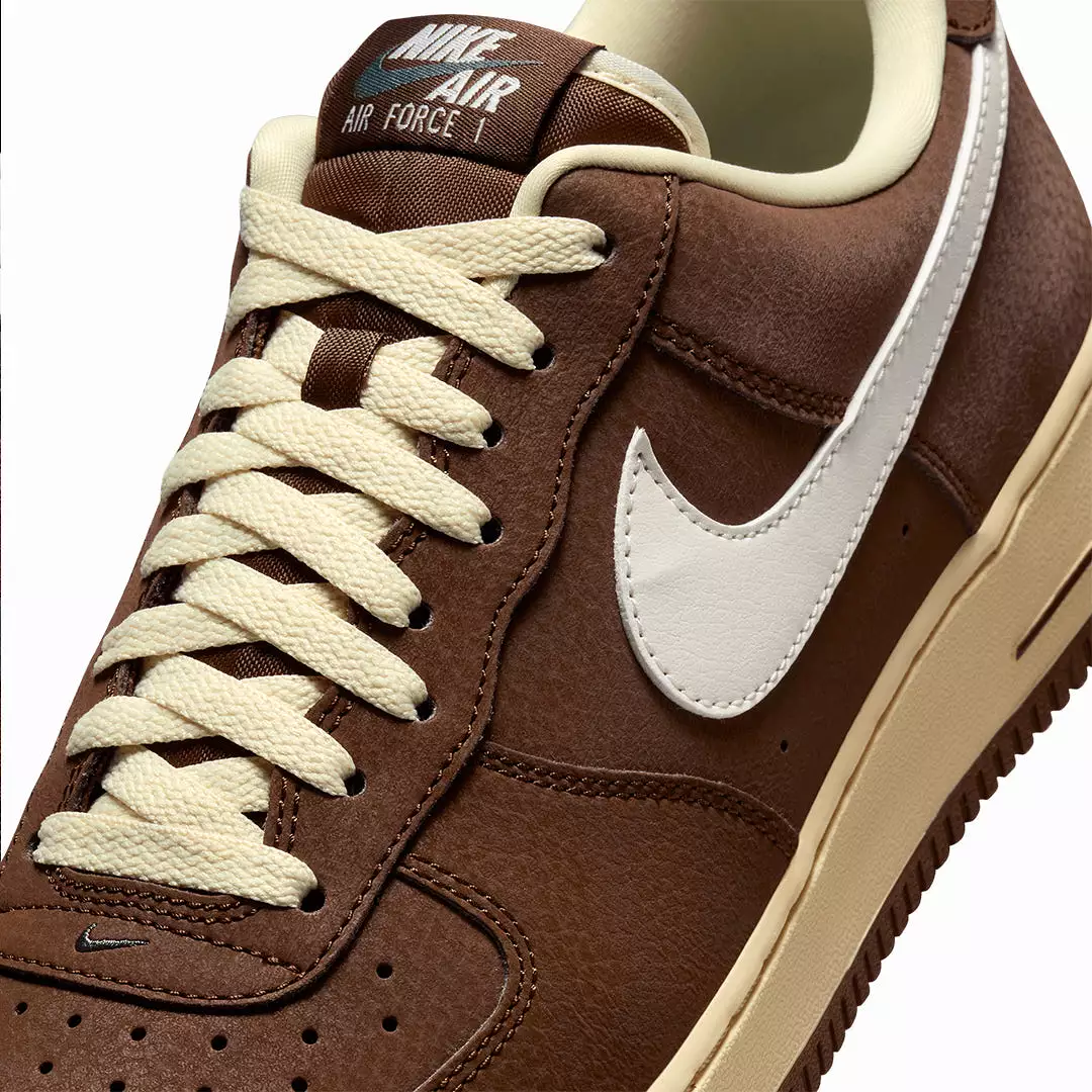 AIR FORCE 1 '07 'CACAO WOW/SAIL-COCONUT MILK'