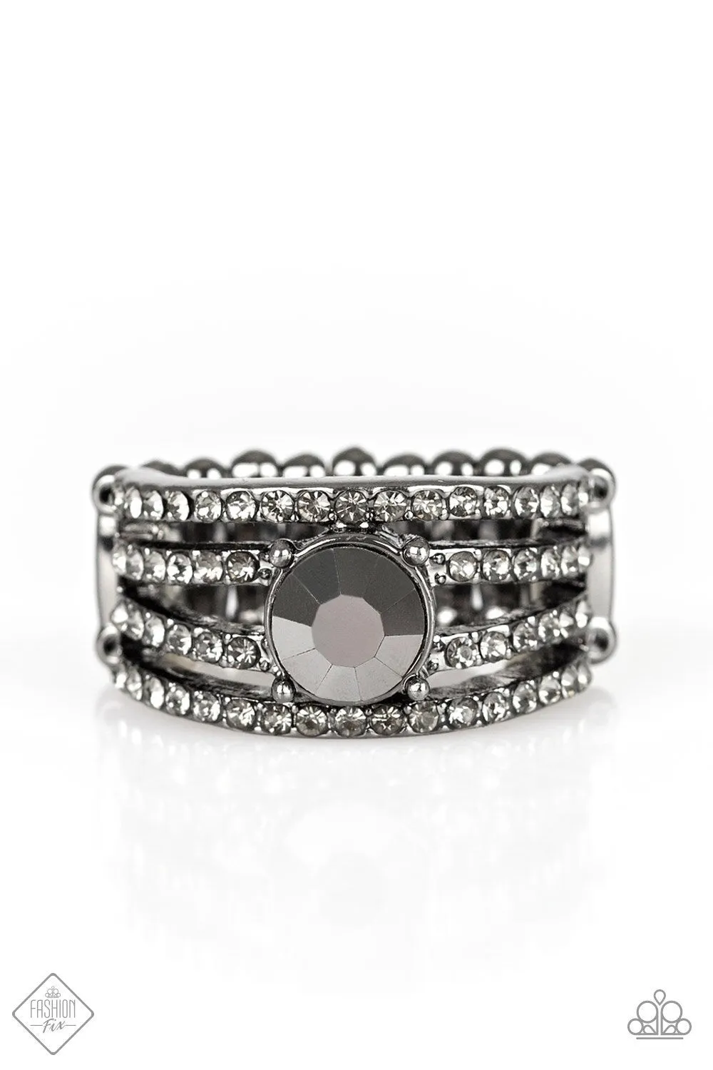 Downtown Diva Black-Ring