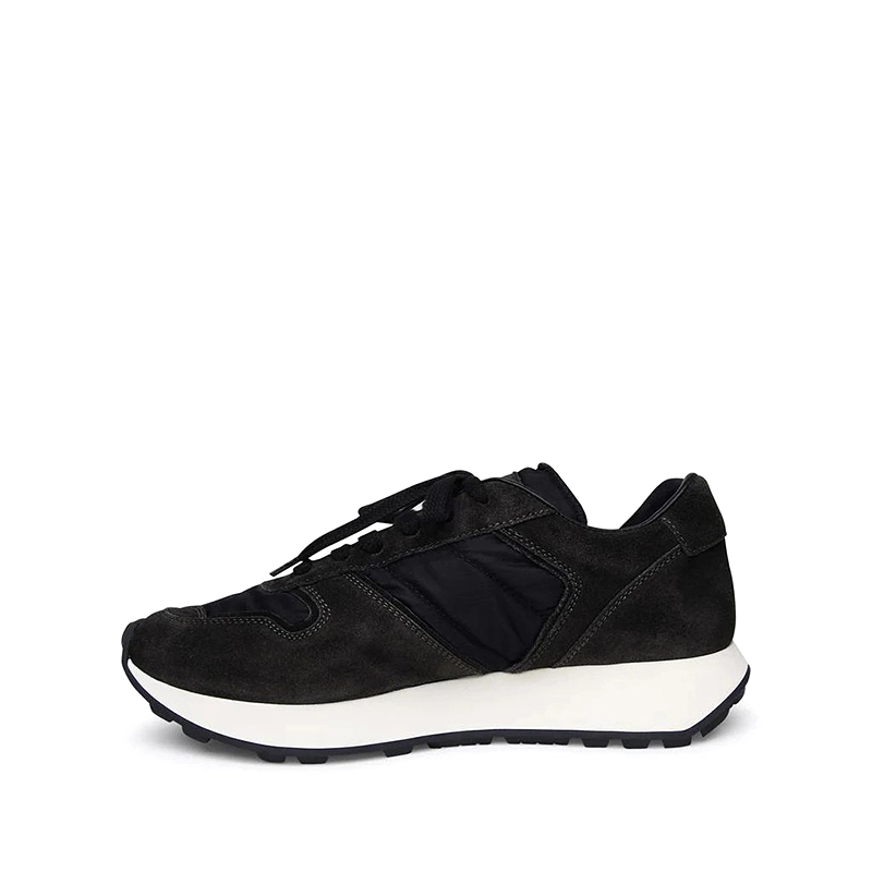 Men’s All-Season Sneakers, Black Low-Top 